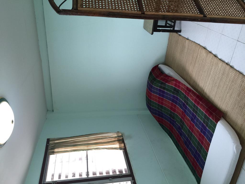 28 Rachabutr Hostel Ubon Ratchathani Camera foto