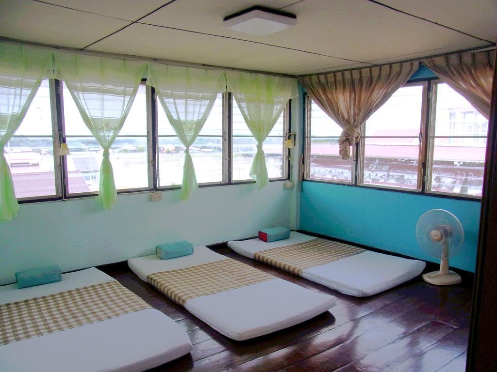 28 Rachabutr Hostel Ubon Ratchathani Camera foto